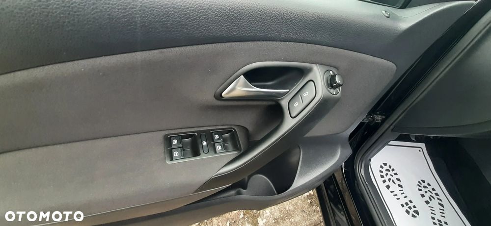 Volkswagen Polo 1.2 Team - 32