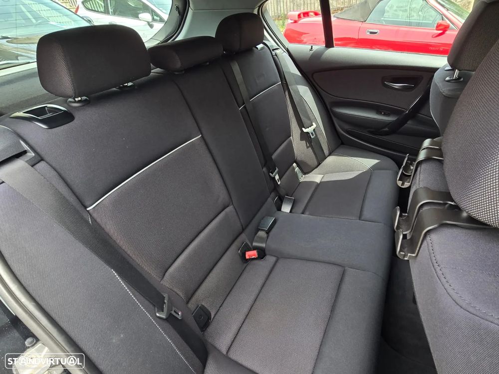 BMW 116 d Line Sport - 14