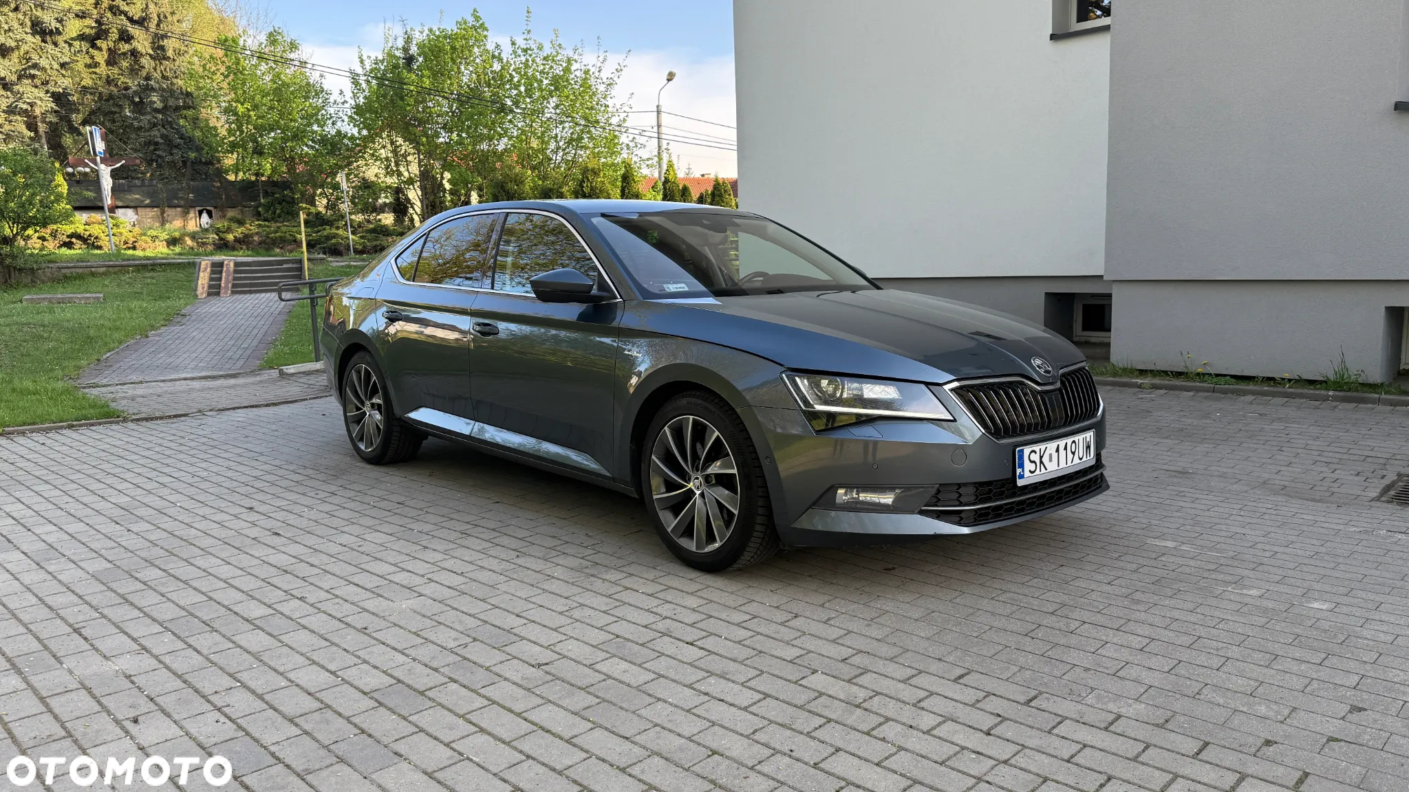 Skoda Superb 2.0 TDI 4x4 L&K DSG - 10