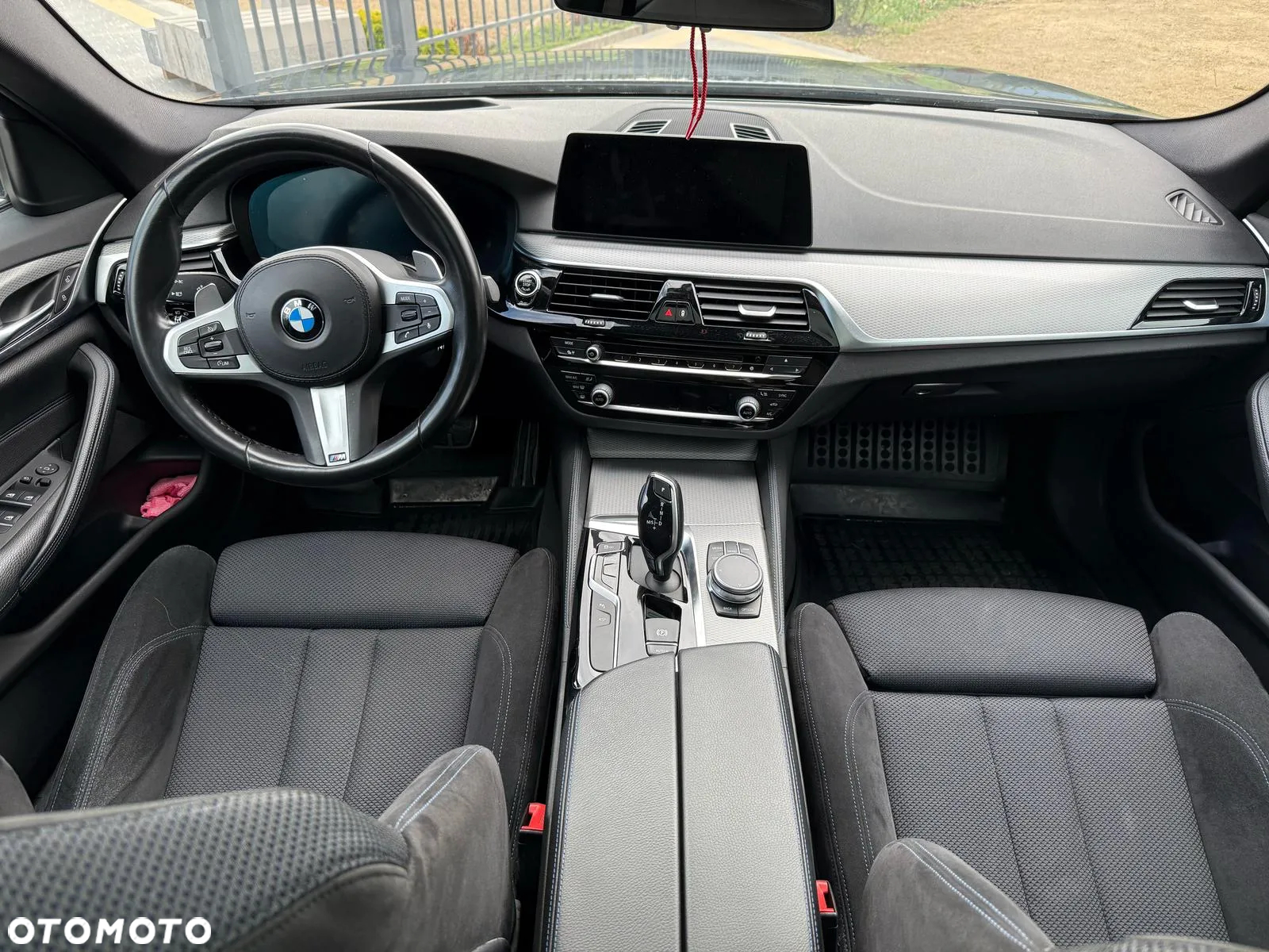 BMW Seria 5 520d M Sport sport - 10