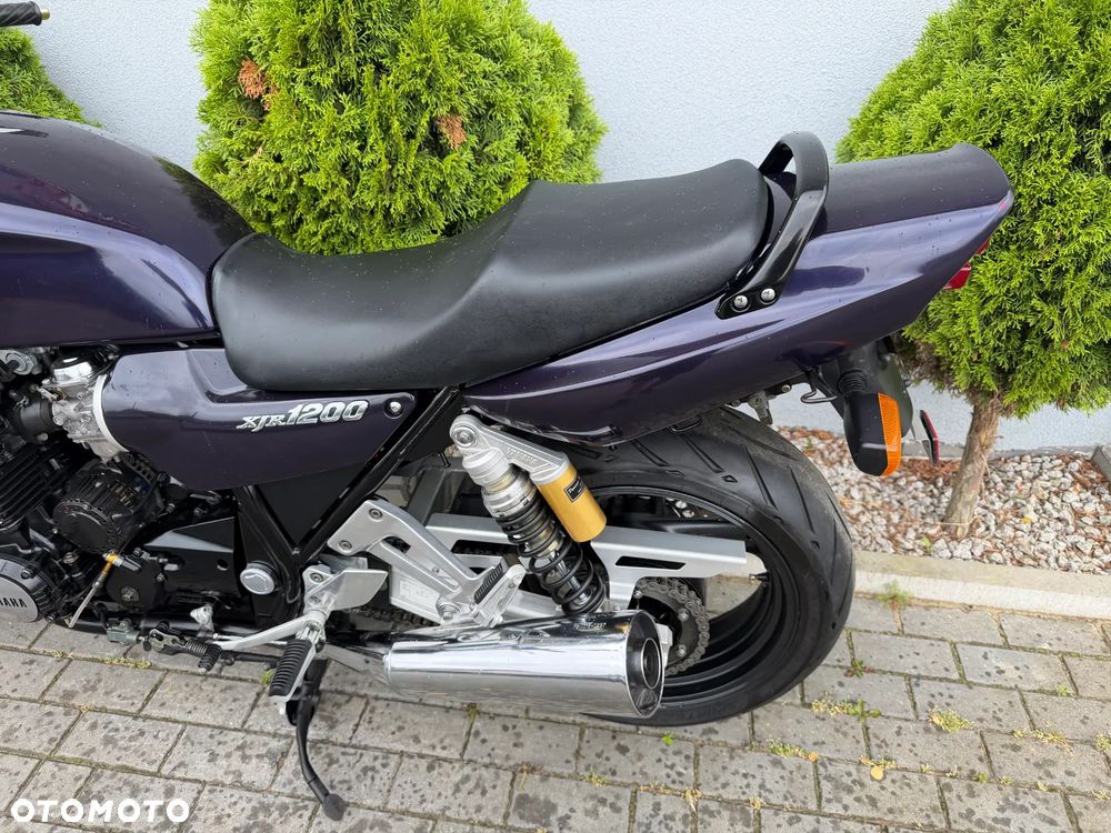 Yamaha XJR - 39