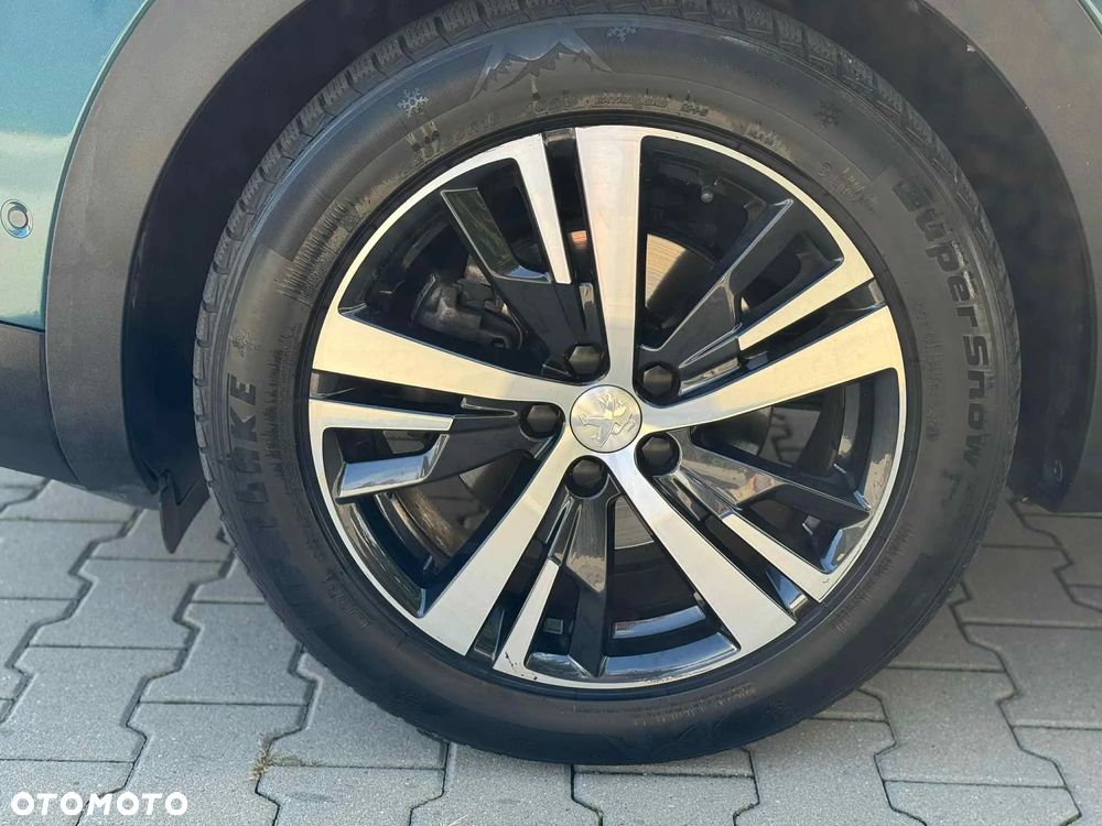 Peugeot 5008 1.5 BlueHDI Allure S&S EAT8 - 17