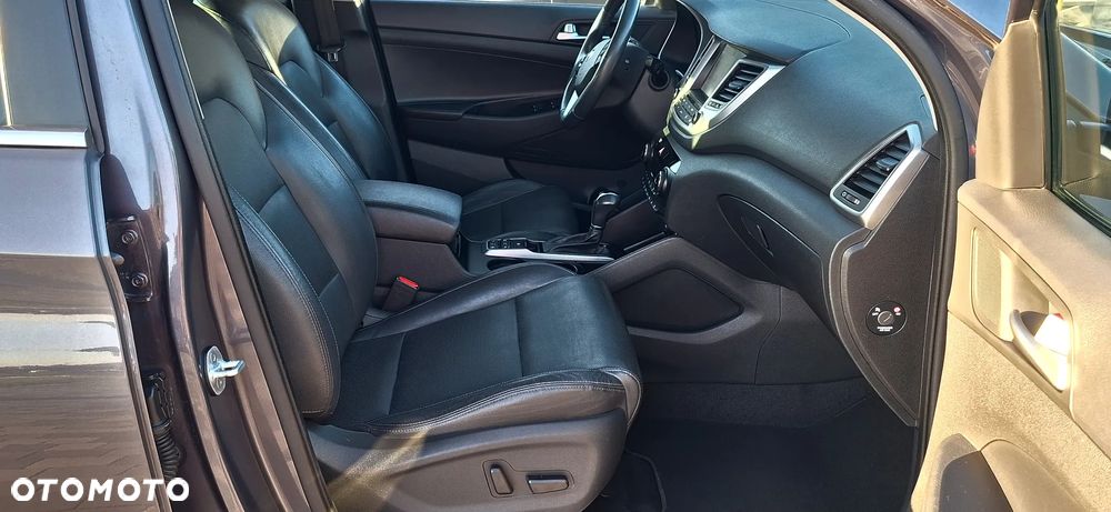 Hyundai Tucson blue 2.0 CRDi 4WD Premium - 16