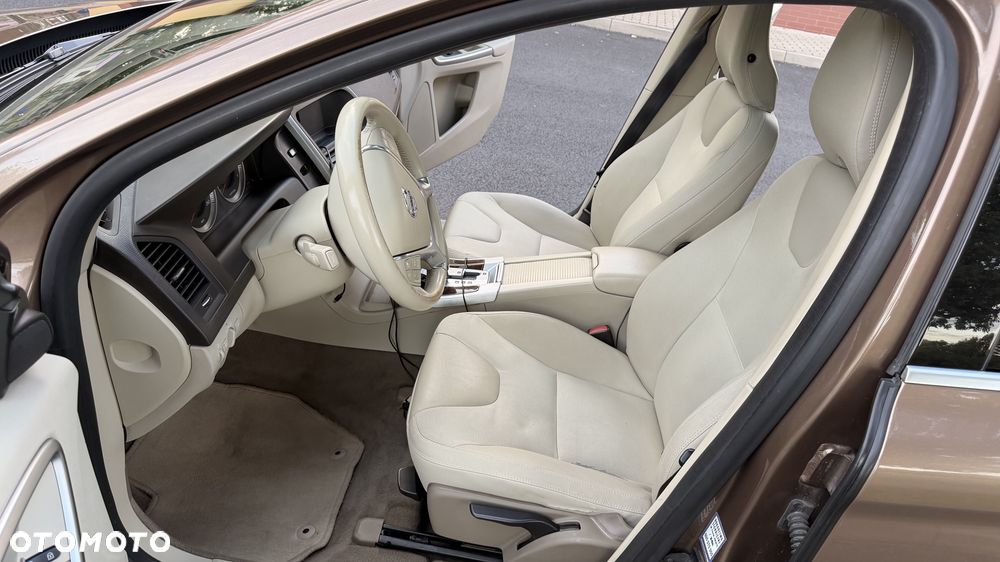 Volvo XC 60 - 15