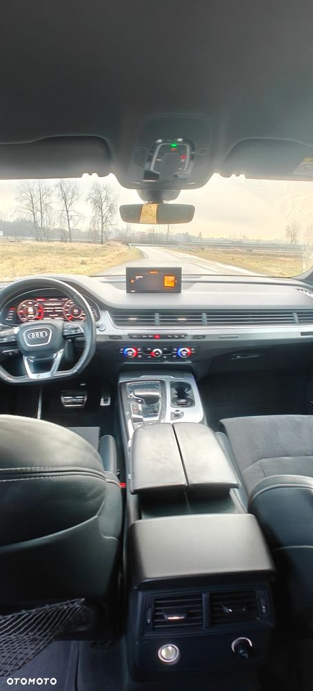 Audi Q7 - 6