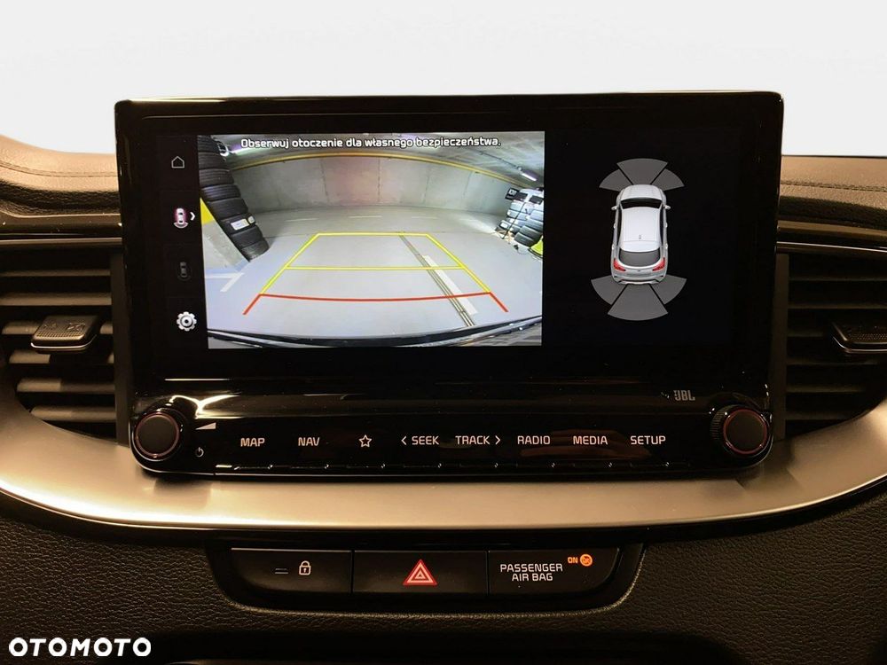 Kia XCeed - 31