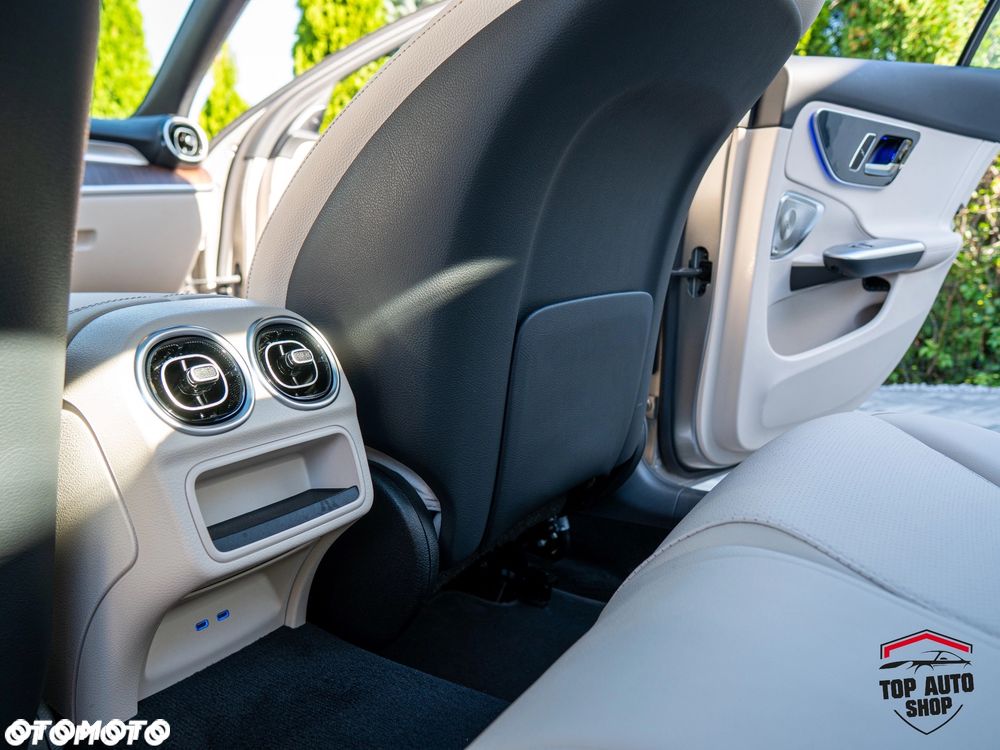 Mercedes-Benz Klasa C - 33