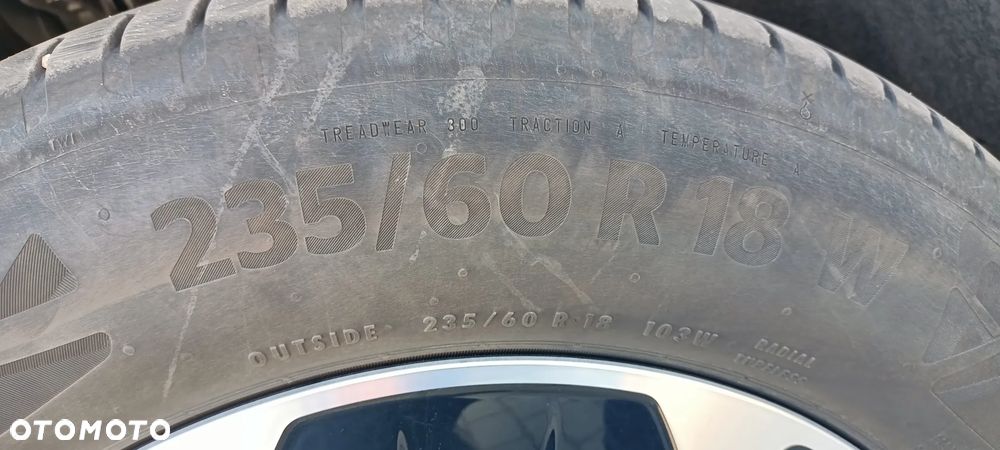 Mercedes-Benz GLC - 33