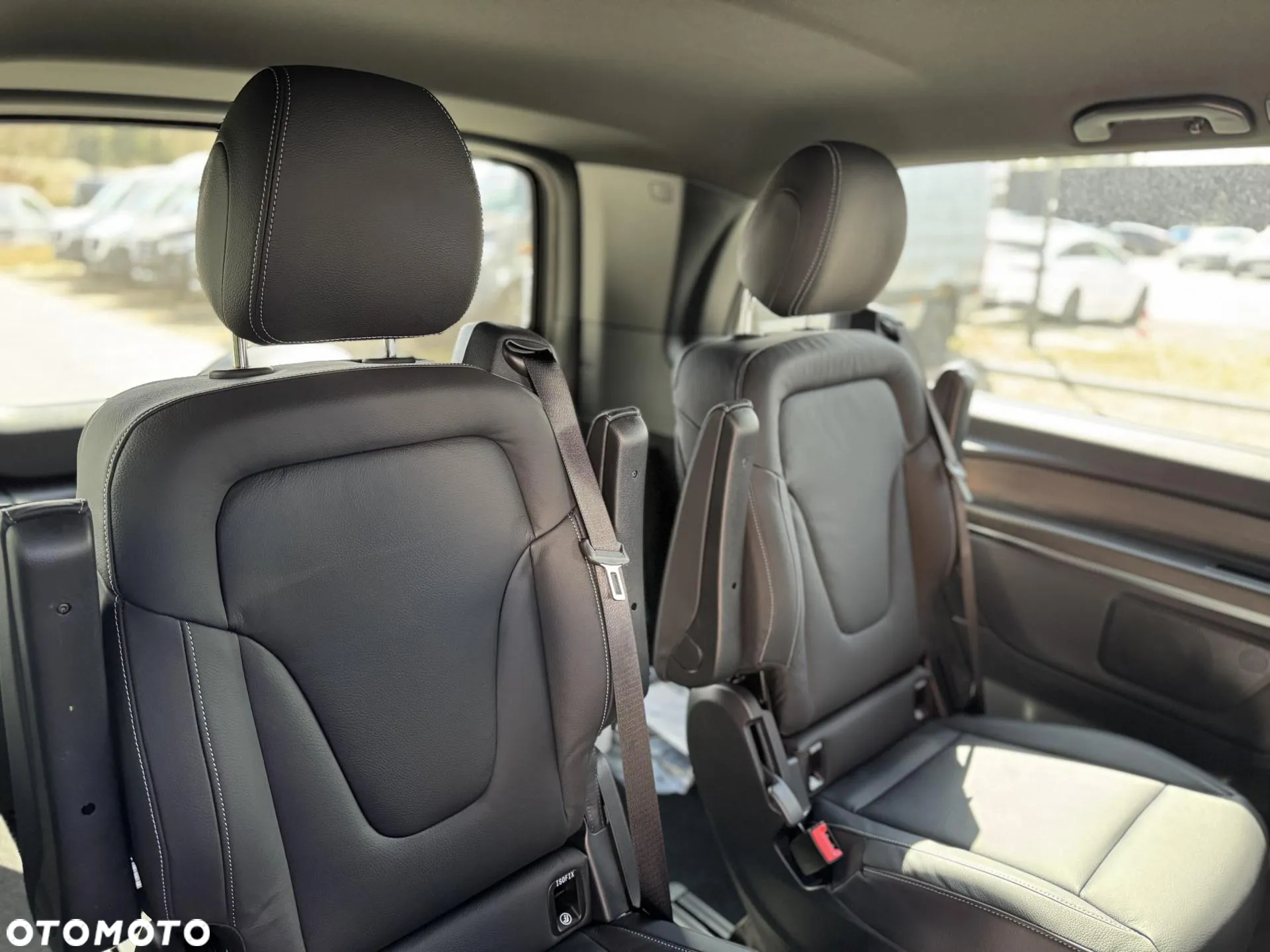 Mercedes-Benz Klasa V 300 extralang 9G-TRONIC Avantgarde - 17