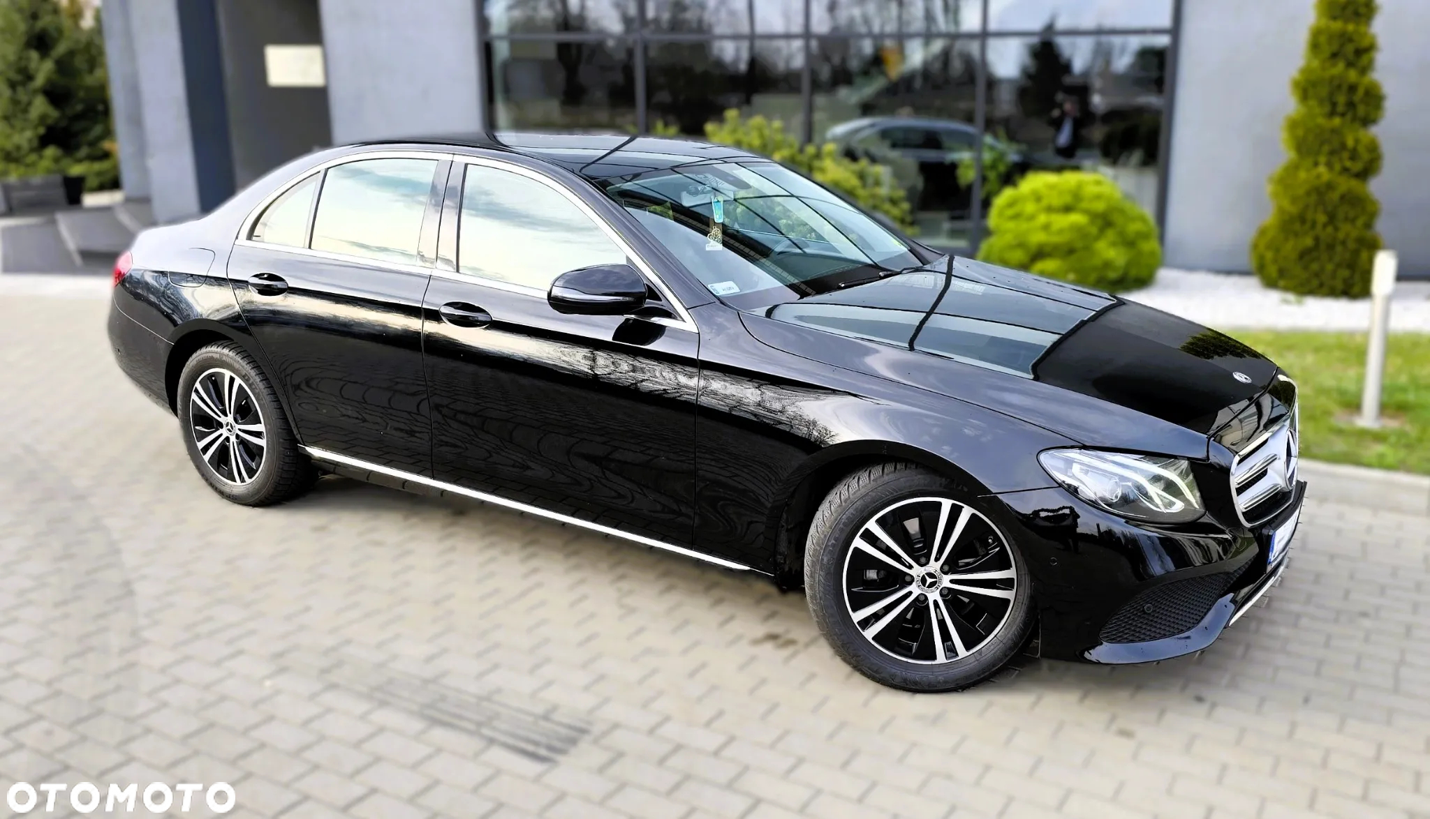 Mercedes-Benz Klasa E 200 d 9G-TRONIC - 16