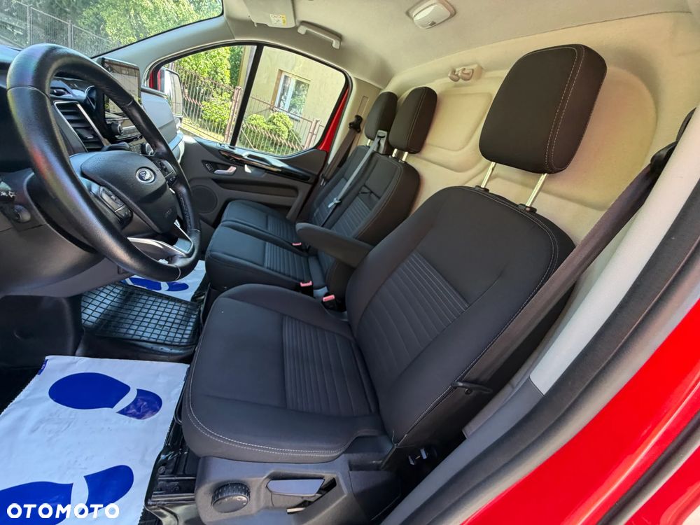 Ford TRANSIT CUSTOM - 8