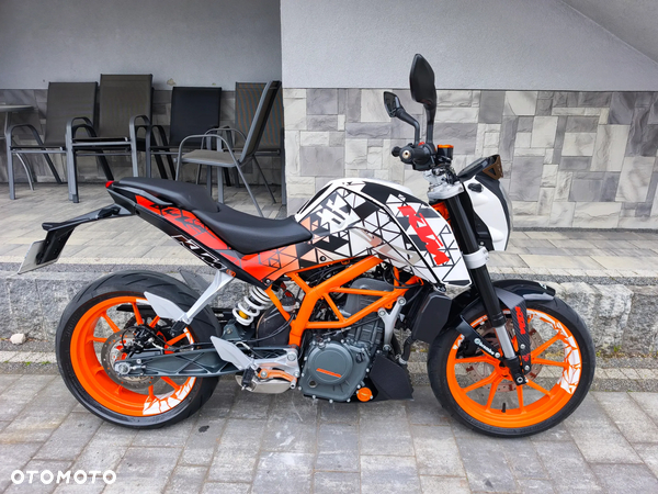 KTM Duke