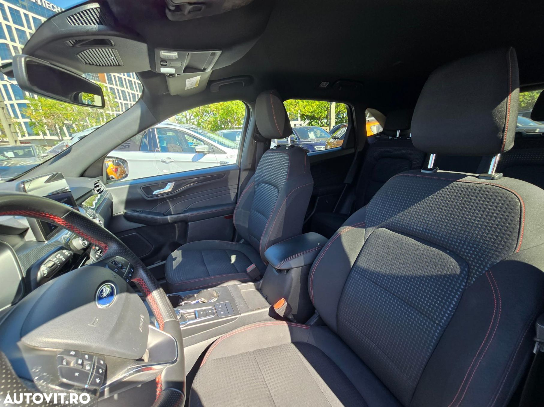Ford Kuga 2.5 Duratec FHEV 4x4 ST-LINE - 12
