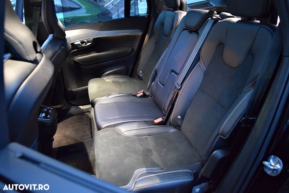 Volvo XC 90 B5 D AWD Ultimate Dark - 25