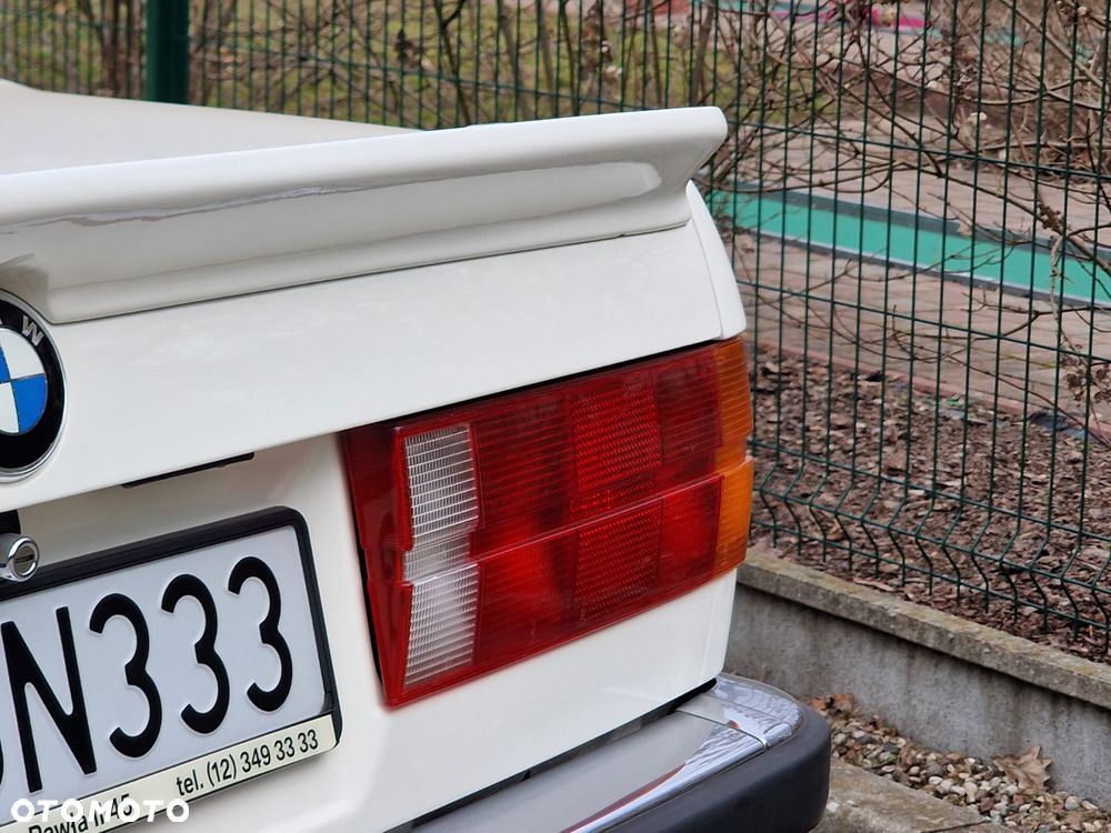 BMW Seria 3 320i - 18