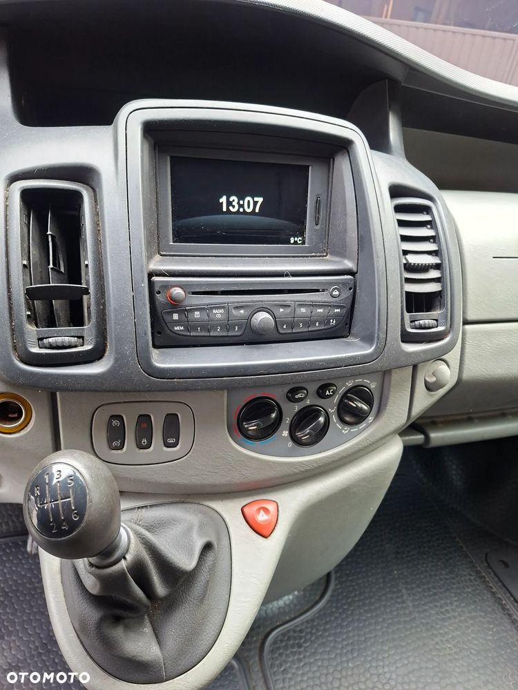 Opel Vivaro - 14