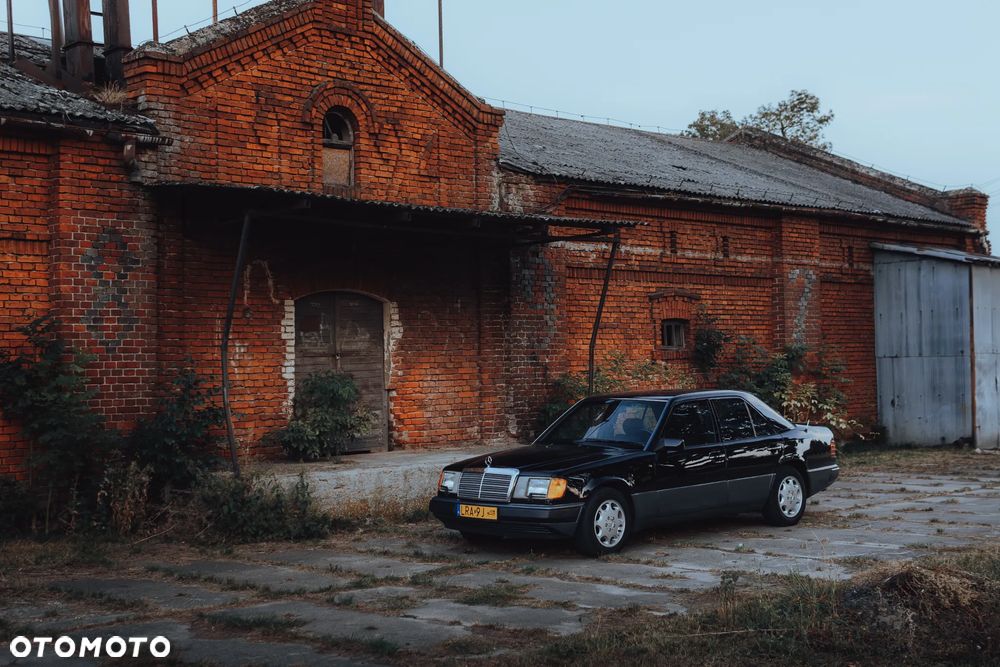 Mercedes-Benz W124 (1984-1993) - 19