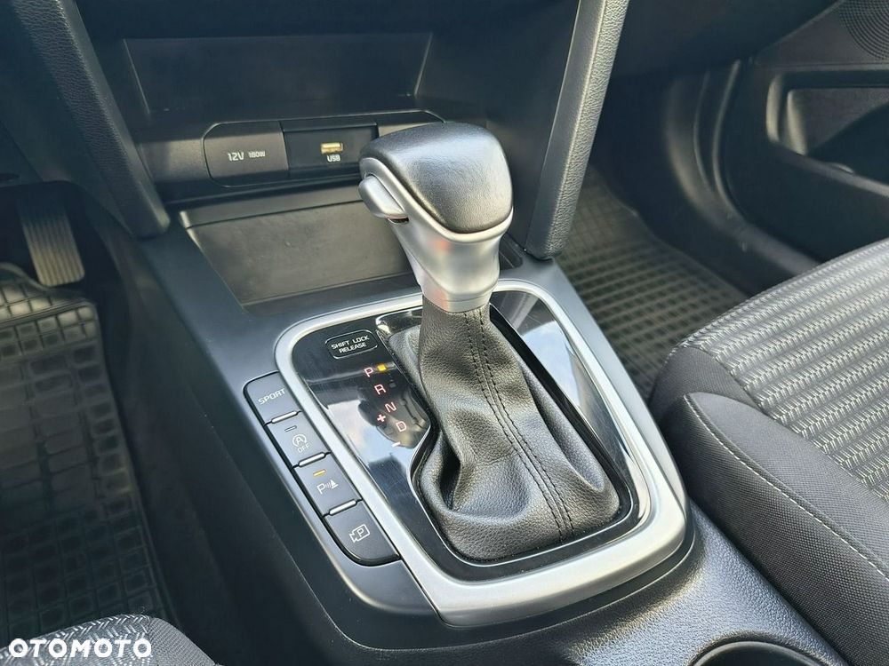 Kia Ceed - 35