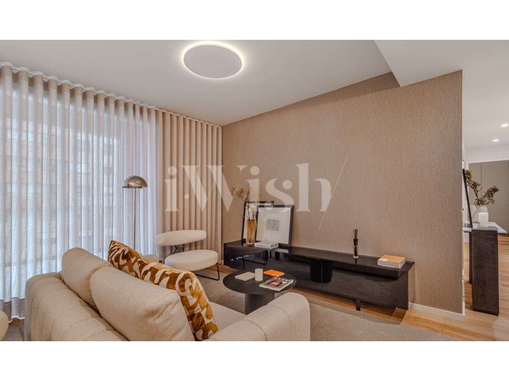 T1 com varanda e estilo de vida premium junto à Ponte da Arrábida - Grande imagem: 2/45