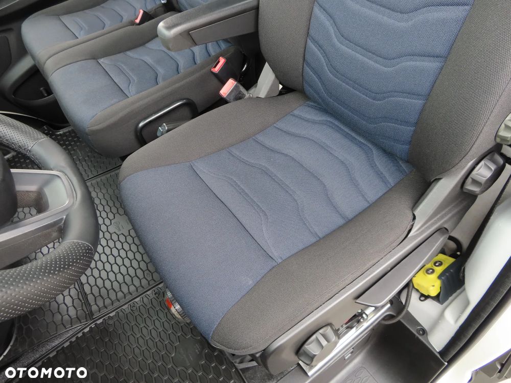 Iveco DAILY 70C16 Wywrotka Siatkowa Kiper Wywrot x 3 Strony 4.20 CM Długi 8 E.Palet Renomowanej Firmy ROMCAR Rozstaw Osi 4100 mm HAK 3500 Kg 40 Tys Km Przeb. Stan Auta JAK NOWY - 37