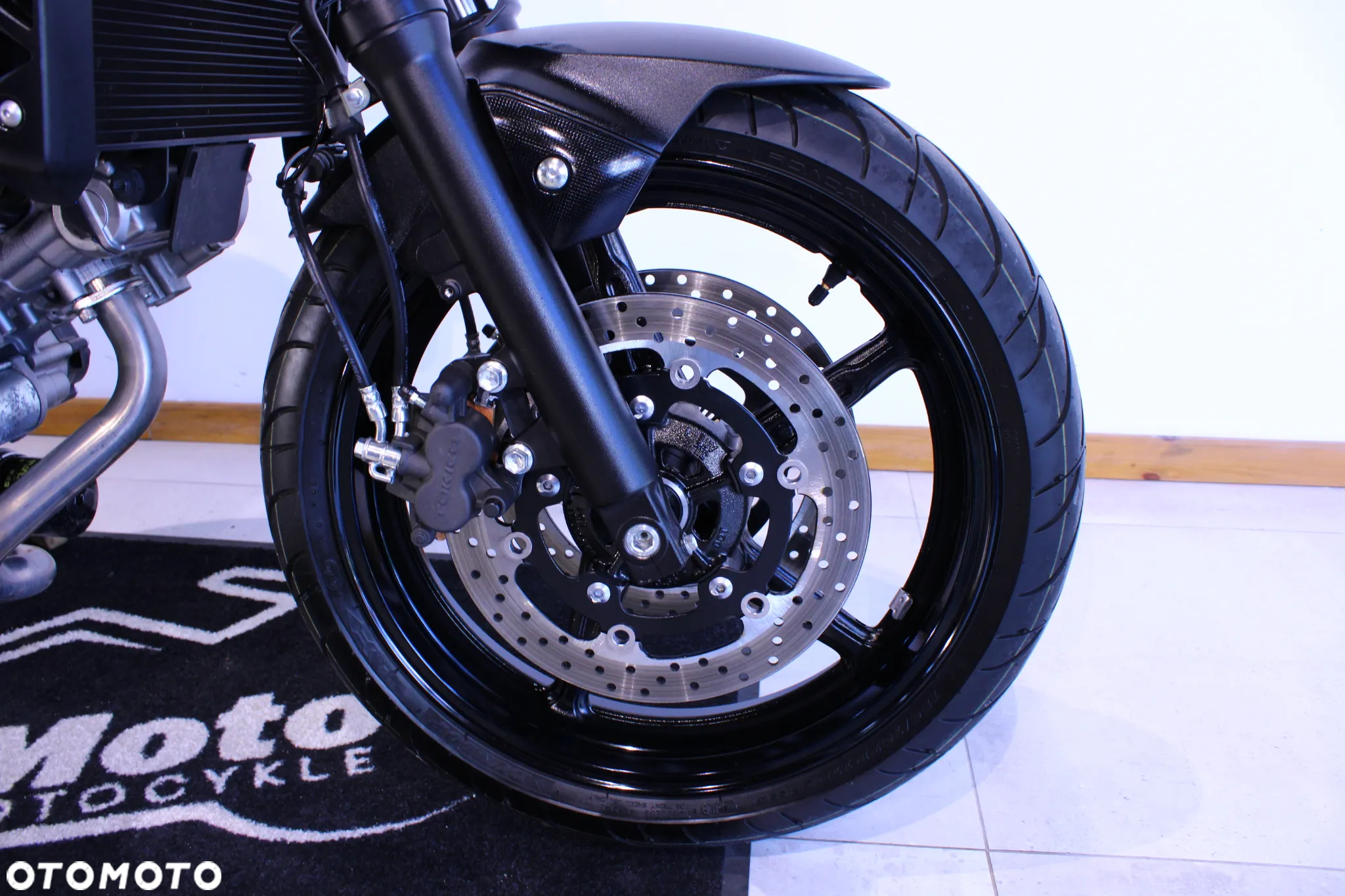 Suzuki SV - 21