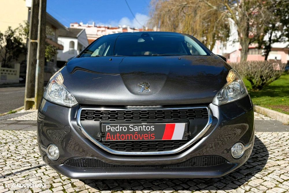 Peugeot 208 1.4 HDi Active - 4
