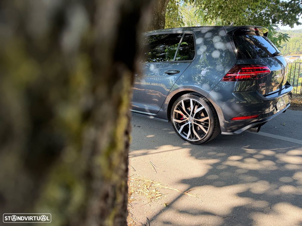 VW Golf - 13