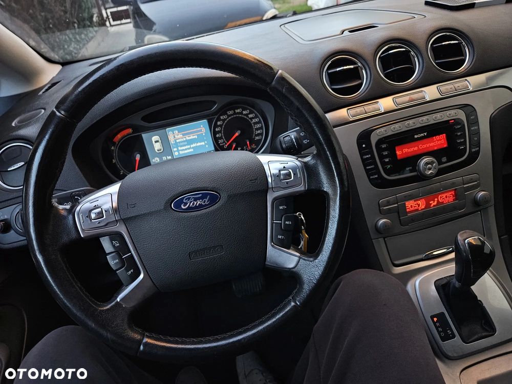 Ford S-Max 2.0 TDCi DPF Champions Edition - 11