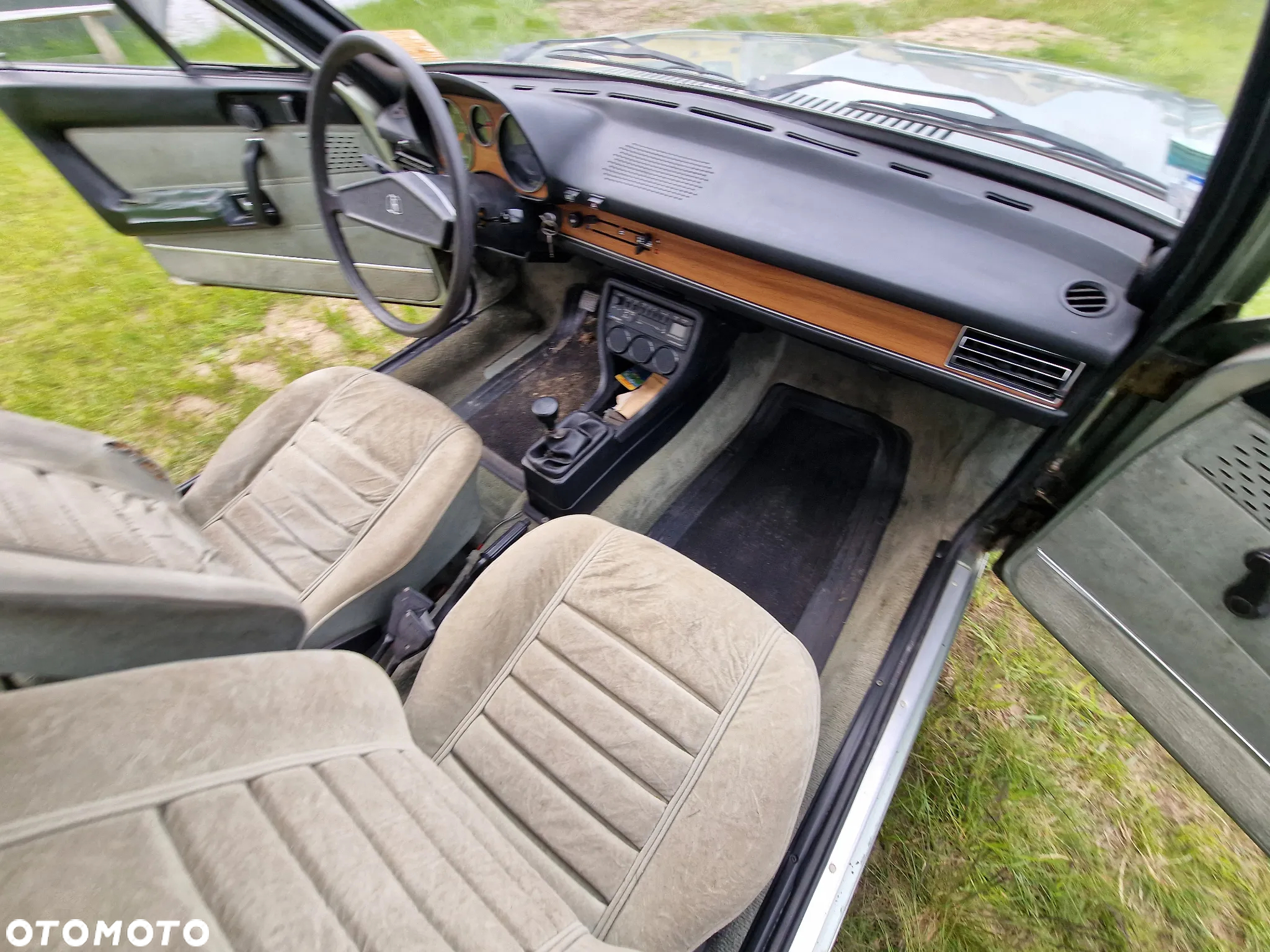 Volkswagen Passat - 20