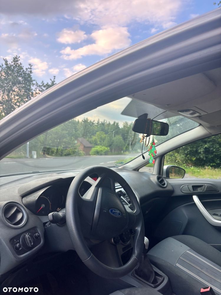 Ford Fiesta - 4