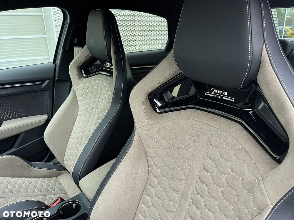 Audi RS3 Limousine - 17