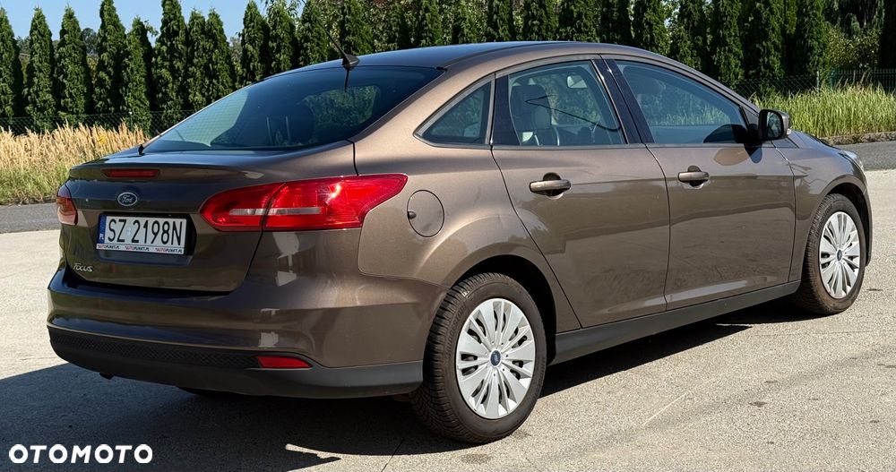 Ford Focus 1.6 Trend - 9