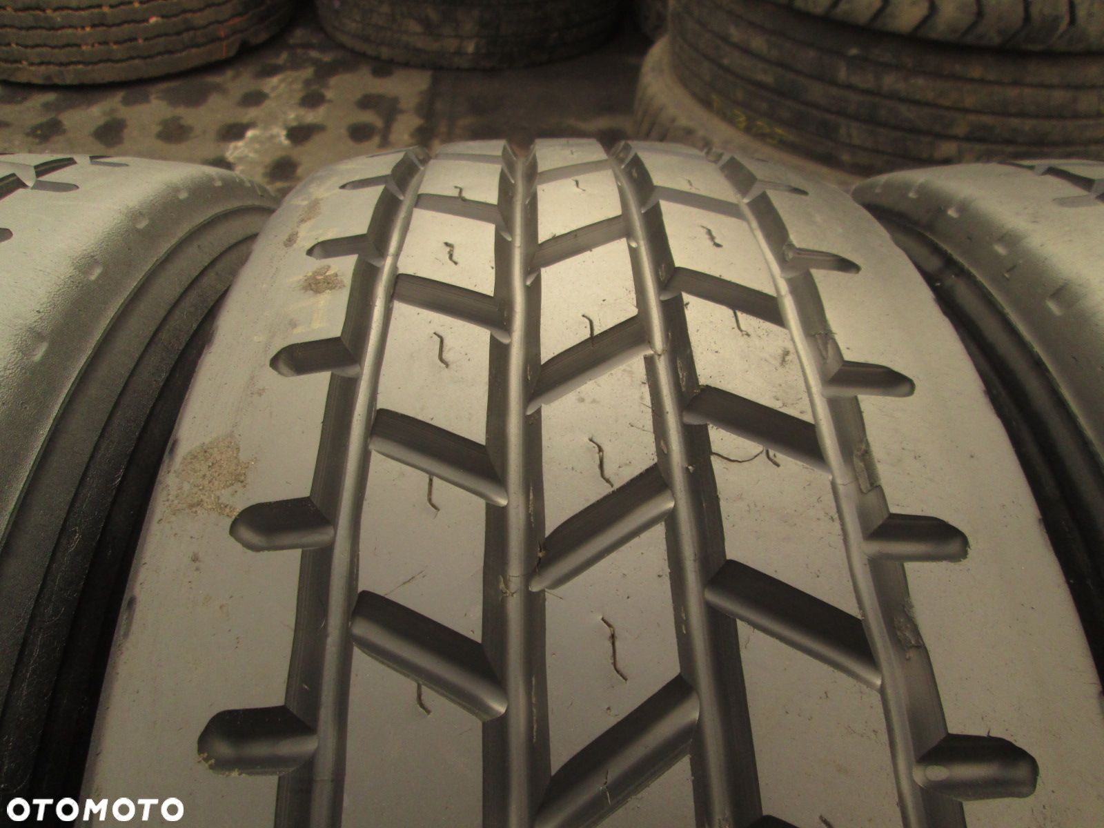 Opony ciężarowe 285/70R19.5 Bieżnikowana WZÓR CONTINENTAL. Opony ciężarowe - 9