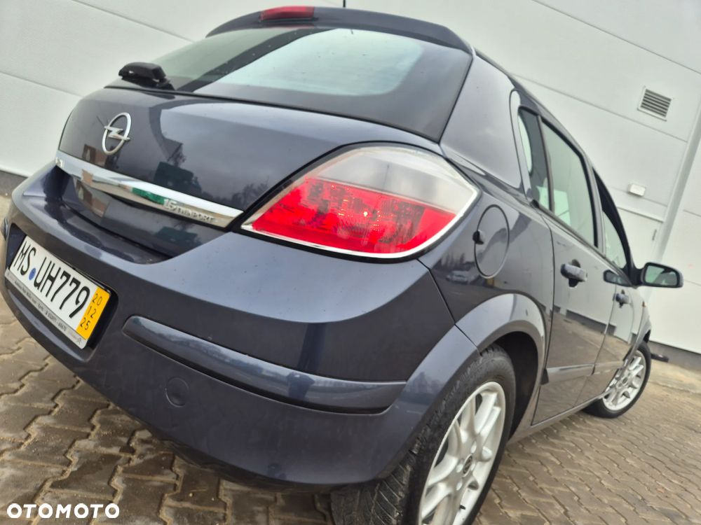 Opel Astra 1.6 - 5