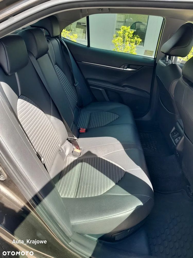 Toyota Camry 2.5 Hybrid Prestige CVT - 30