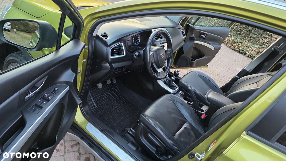 Suzuki SX4 S-Cross 1.6 DDiS Allgrip Comfort - 34