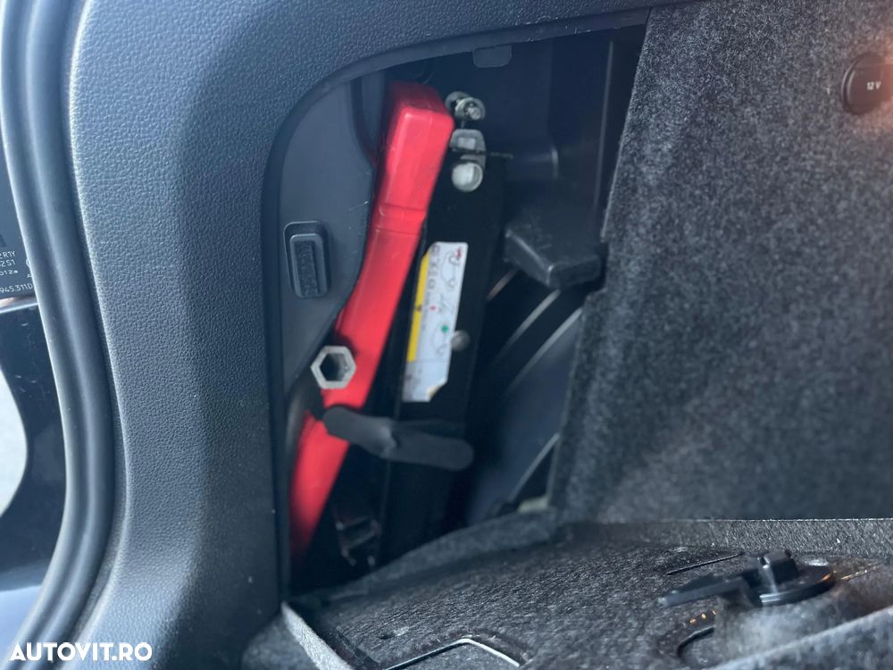 Volkswagen Tiguan 2.0 TDI 4Motion Trend & Fun - 28