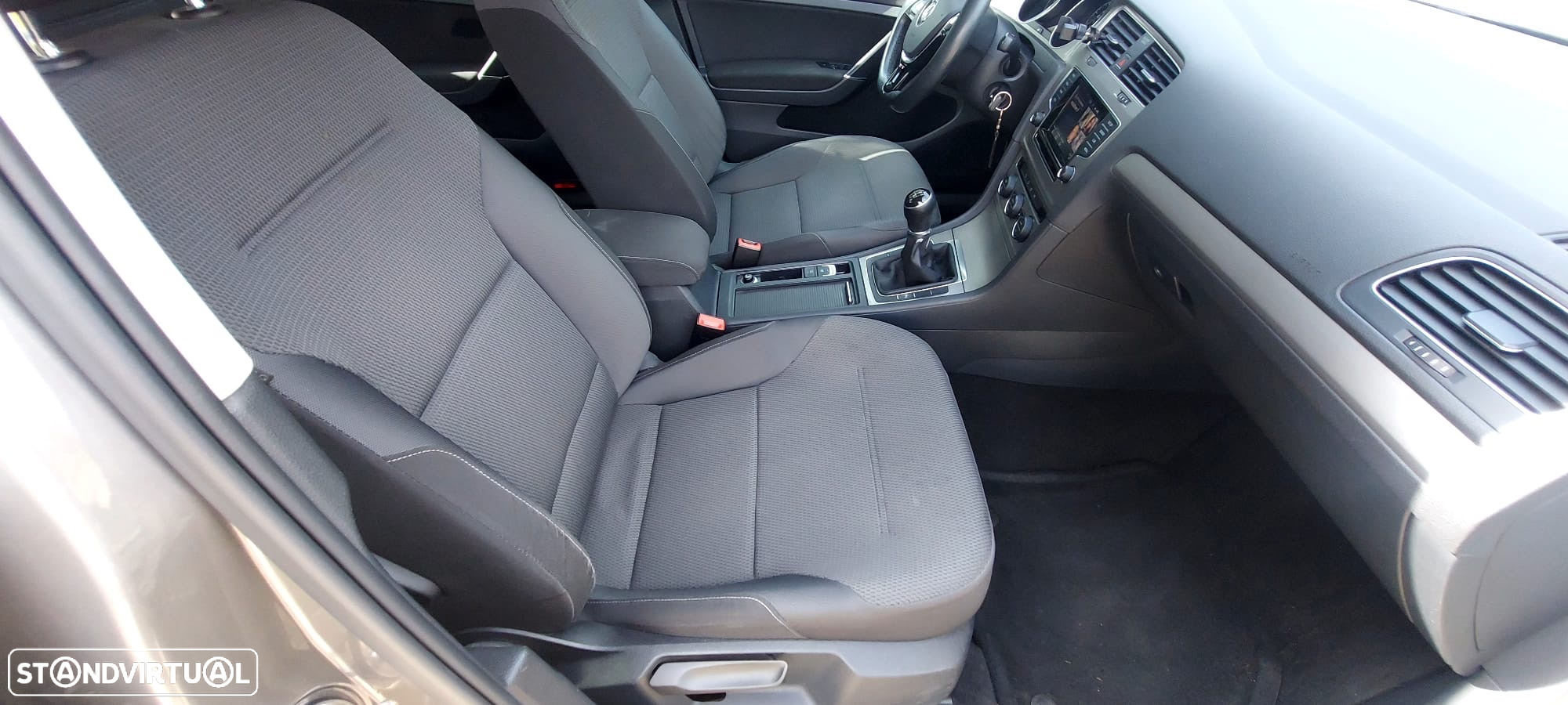VW Golf Variant 1.6 TDi BlueMotion Confortline - 10