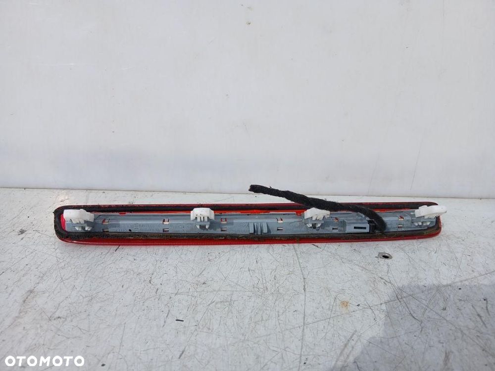 TRZECIE ŚWIATŁO STOP LAMPA STOPU AUDI A3 8P 5D SPORTBACK 8P4945097 - 2