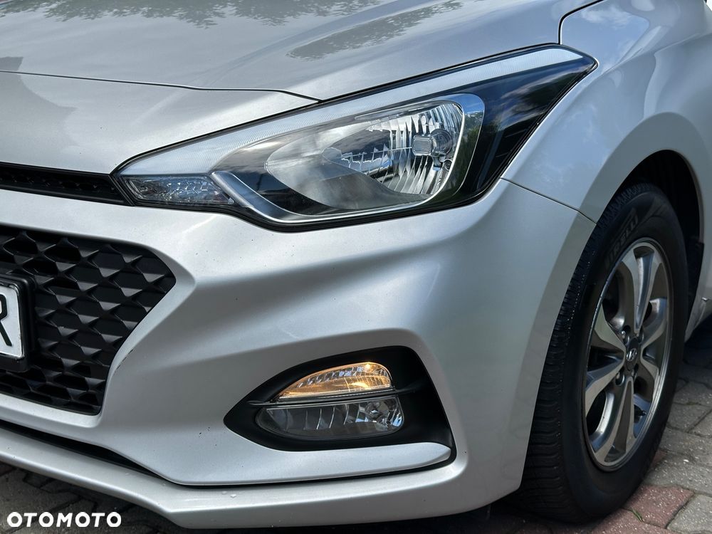 Hyundai i20 blue 1.0 T-GDI Passion Plus - 10
