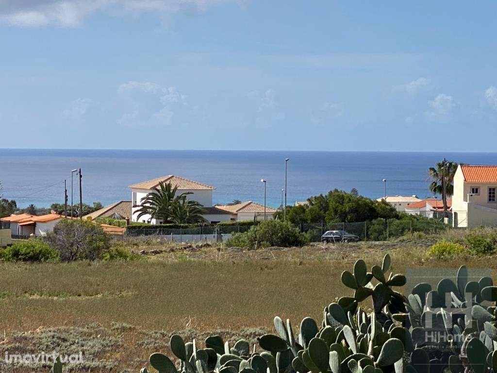 Vende-se terreno com 3.280 m2 na Ilha do Porto Santo - Grande imagem: 3/30