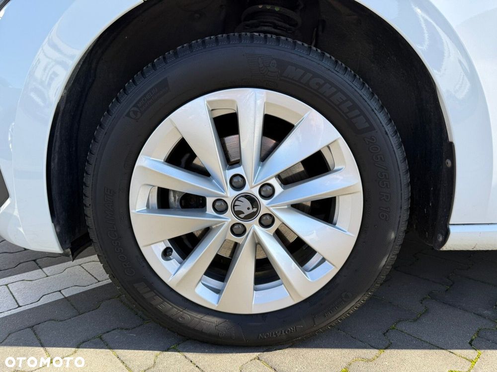 Skoda Scala 1.0 TSI Selection DSG - 30