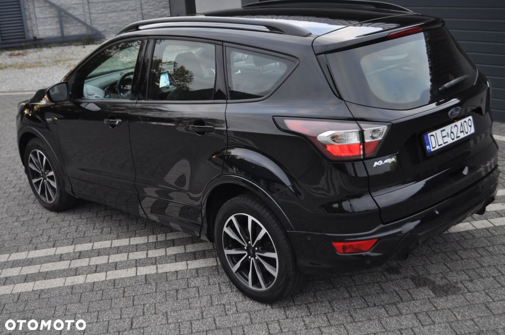 Ford Kuga 2.0 TDCi 2x4 ST-Line - 21