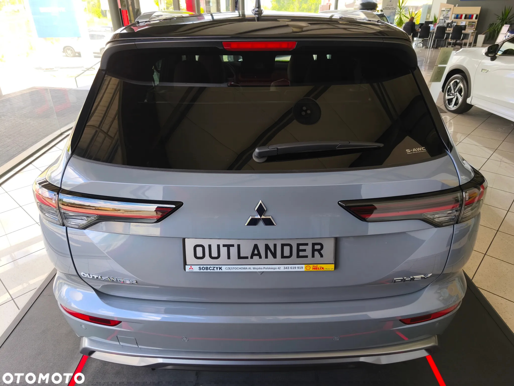 Mitsubishi Outlander PHEV Instyle - 3