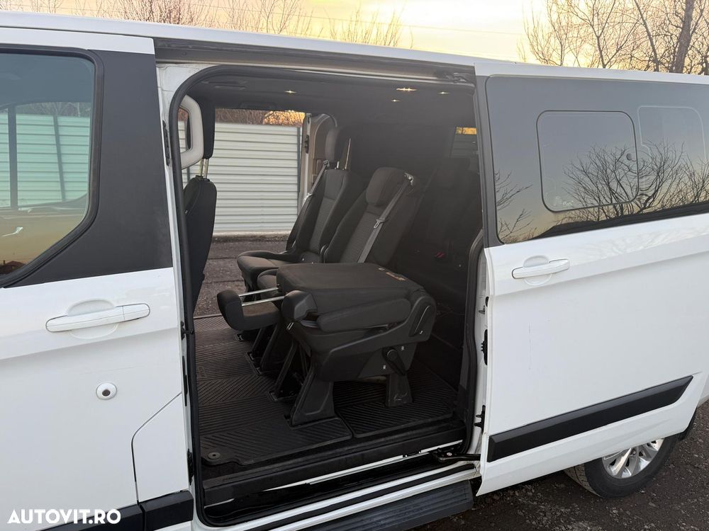 Ford Tourneo Custom - 6
