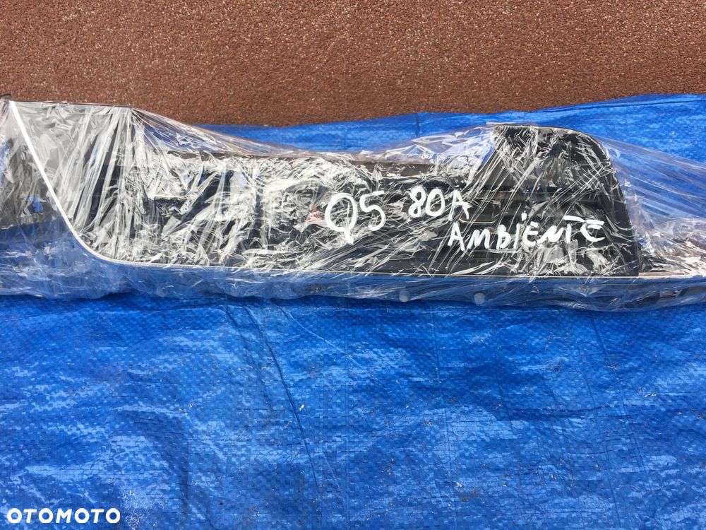 Audi Q5 80A Kratka Nawiewu Środkowa Prawa Ambiente  2017r - 9