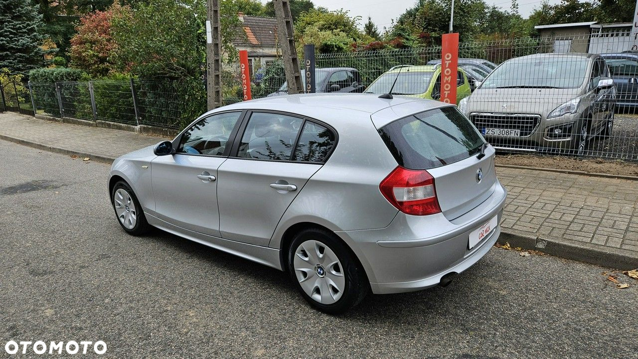 BMW Seria 1 116i - 9