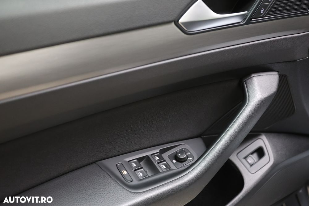 Volkswagen Passat 1.5 TSI ACT DSG Comfortline - 10