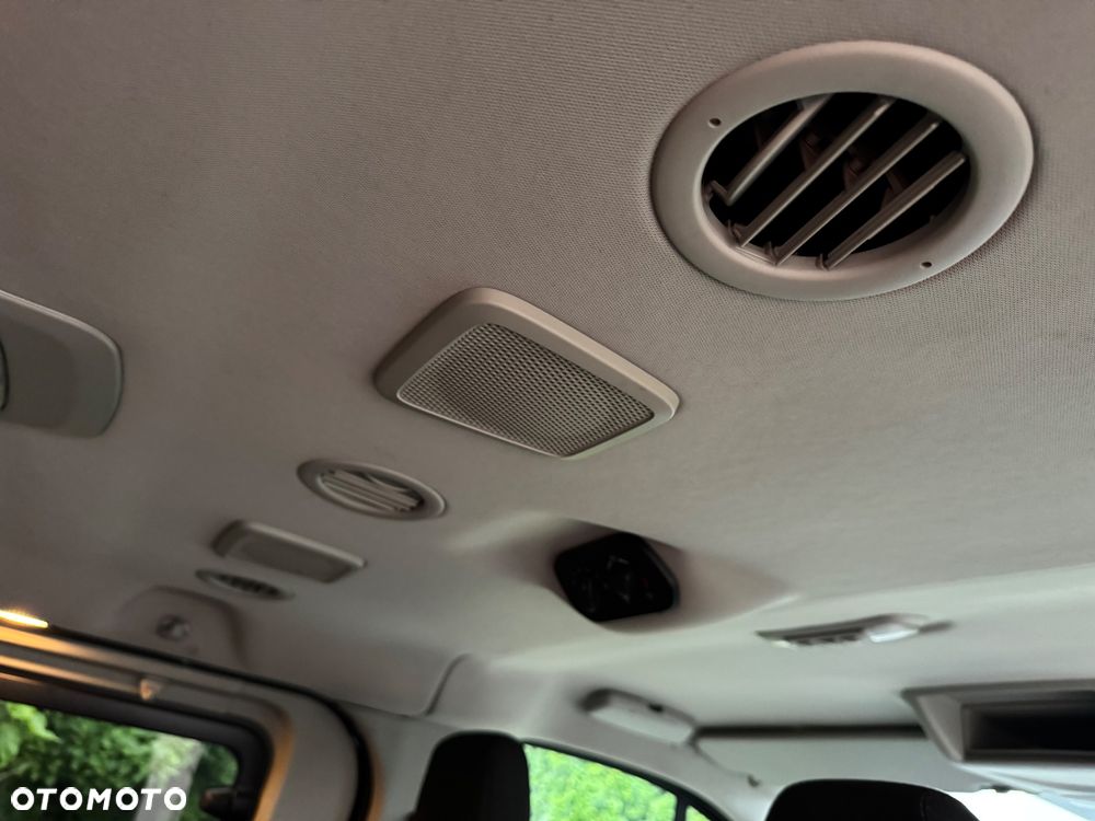 Ford Tourneo Custom 2.0 EcoBlue L1 Titanium - 27