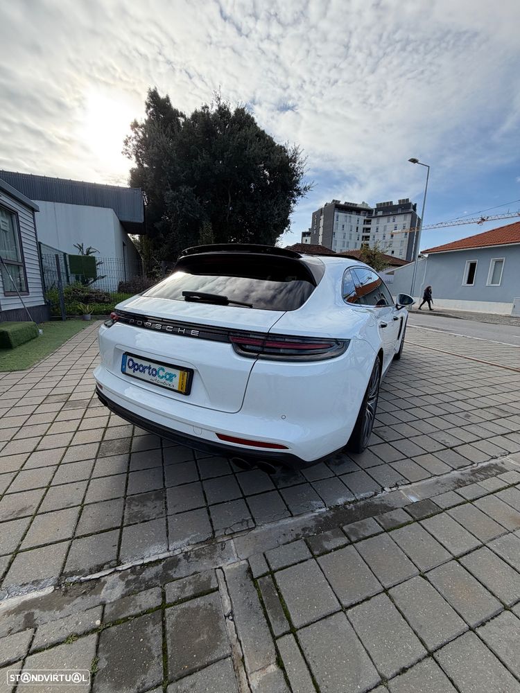 Porsche Panamera Sport Turismo 4 E-Hybrid 10 Years Edition - 9